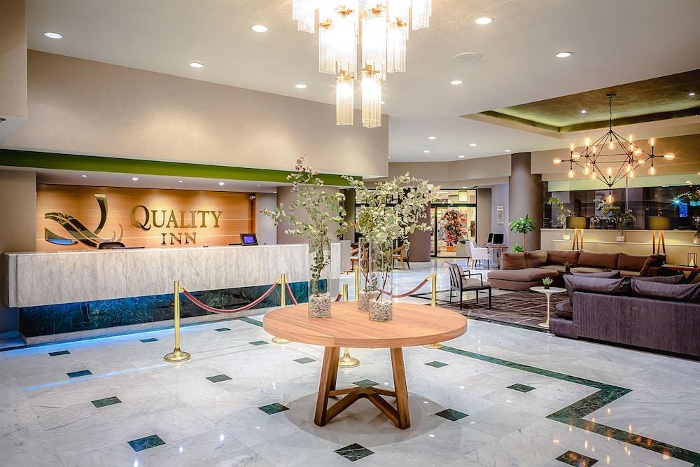 Hotel La Joya Pachuca Zewnętrze zdjęcie Lobby of Quality Inn