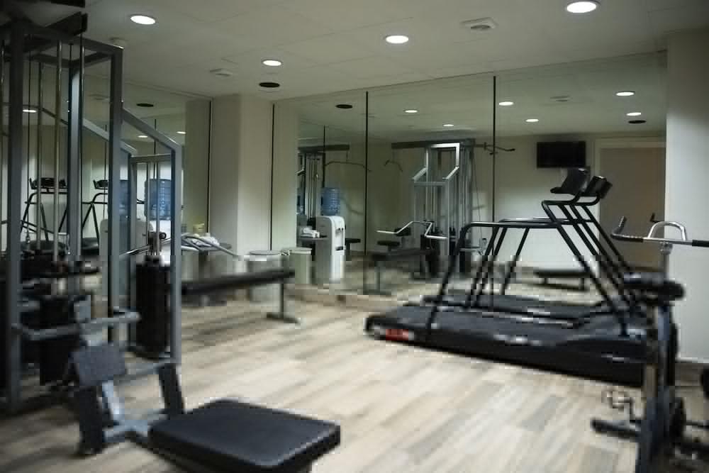 Hotel La Joya Pachuca Zewnętrze zdjęcie A gym in a hotel