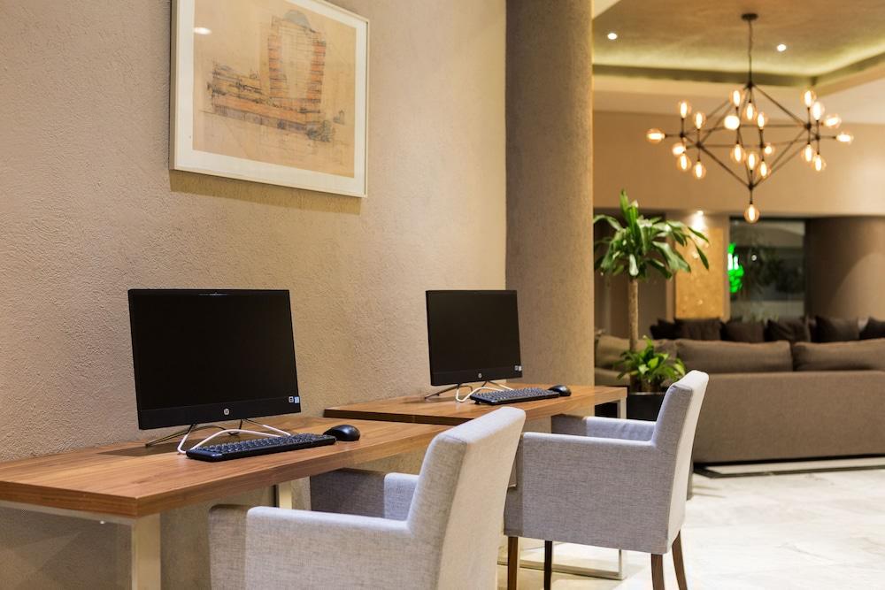 Hotel La Joya Pachuca Zewnętrze zdjęcie Business Center