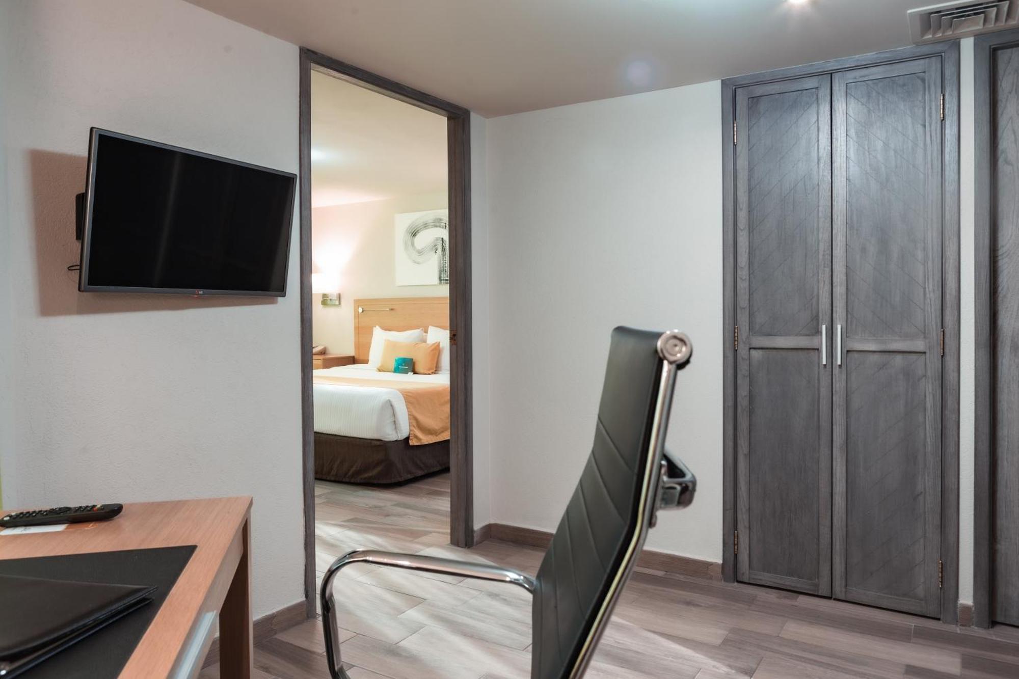 Hotel La Joya Pachuca Zewnętrze zdjęcie Suite